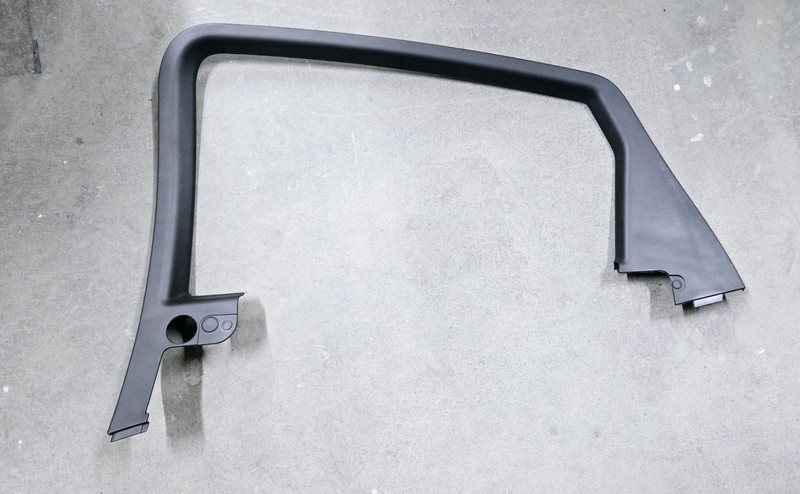 2015-2017 Chrysler 200 Right Rear Door Molding 1YE91DX9AB