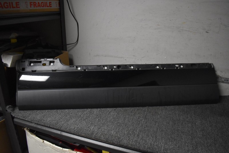 2014-2017 RANGE ROVER VOGUE MOLDING TRIM LEFT SIDE FACTORY OEM