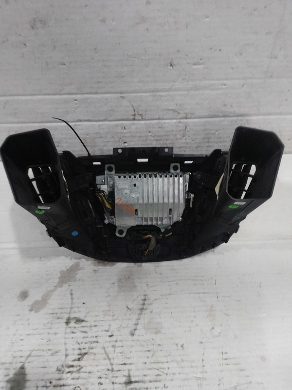 2016 Ford Transit 250 Infotainment Display OEM White 149K Miles CK4T18B955CE