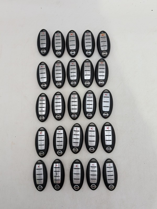LOT OF 25 OEM NISSAN KEYLESS ENTRY REMOTE KEY FOB LOT
