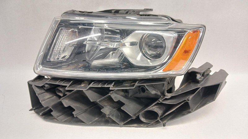 14-'16 JEEP GRAND CHEROKEE Left driver headlight halogen OEM Grade B