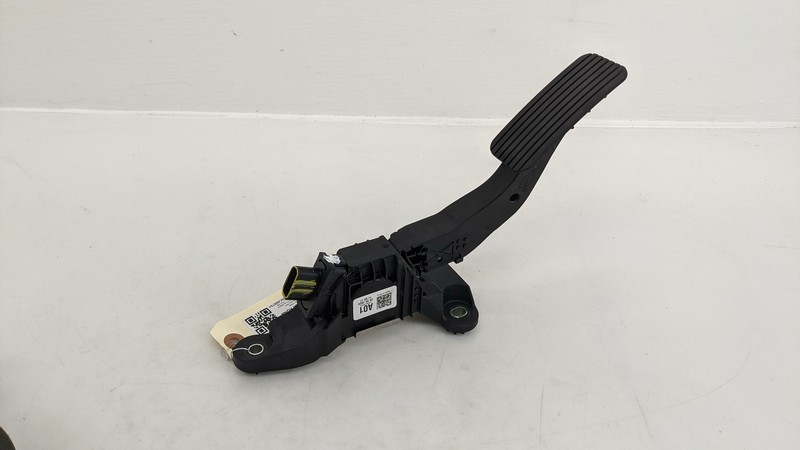 Gas Accelerator Pedal 2021 Hyundai Kona 32700-F2100 2017 2018 2019 2020