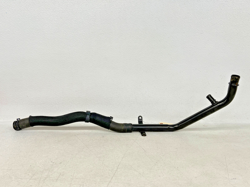 ⭐2016-2019 CADILLAC CT6 2.0L FRONT RIGHT ENGINE COOLING COOLANT HOSE OEM LOT2562