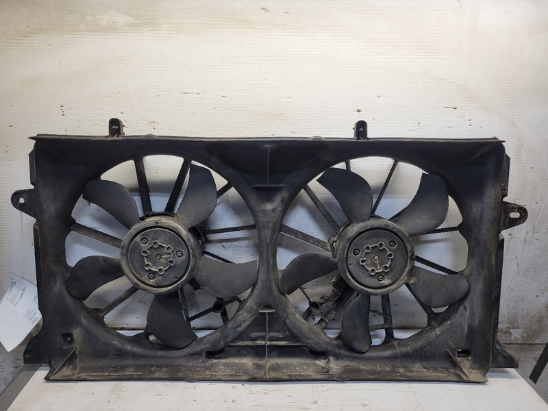 Radiator Fan Motor Fan Assembly Fits 14-21 SILVERADO 1500 PICKUP 1641531
