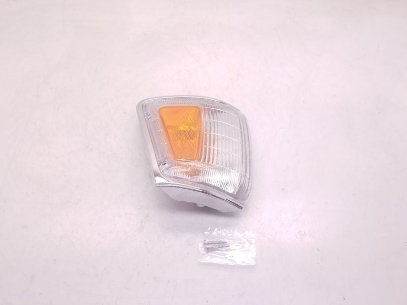 89 90 91 TOYOTA PICKUP Passenger Corner/Park Light Fender Mounted 81610-89177