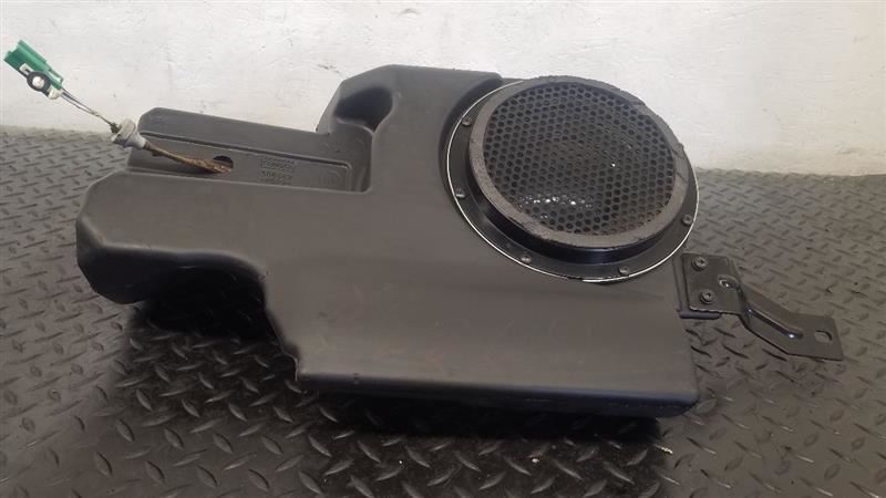 11-19 Ford Flex Subwoofer Assembly OEM DA8Z-18808-F