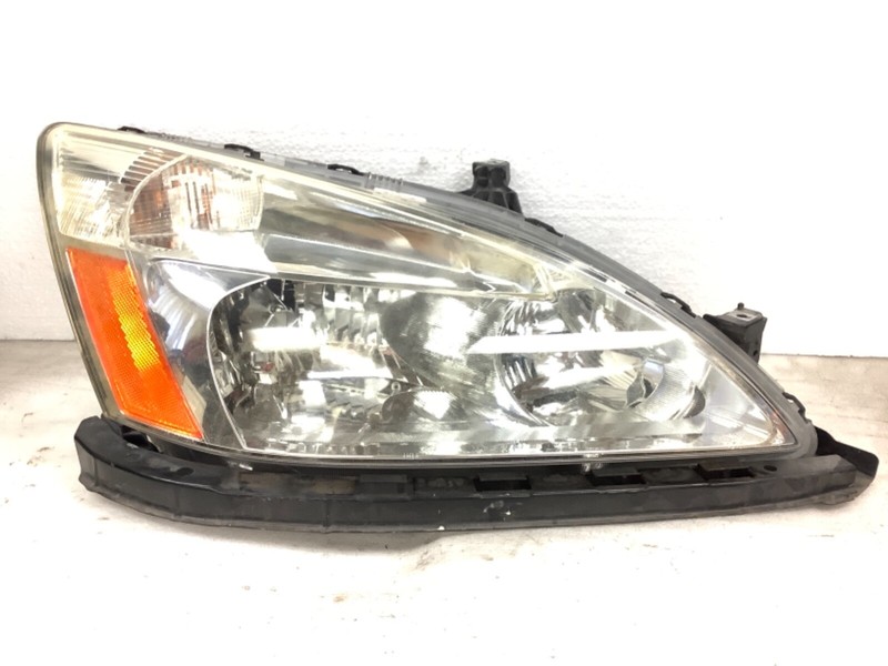 03-07 Accord R Passenger Side Right Headlight Lamp With The Bracket Used OEM