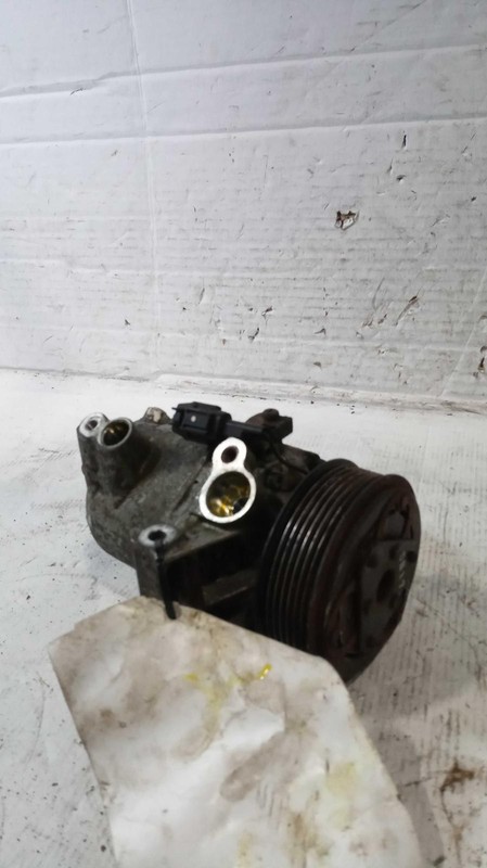 2016 Nissan Versa A/C Compressor OEM 926001HC2B 141K Miles Black