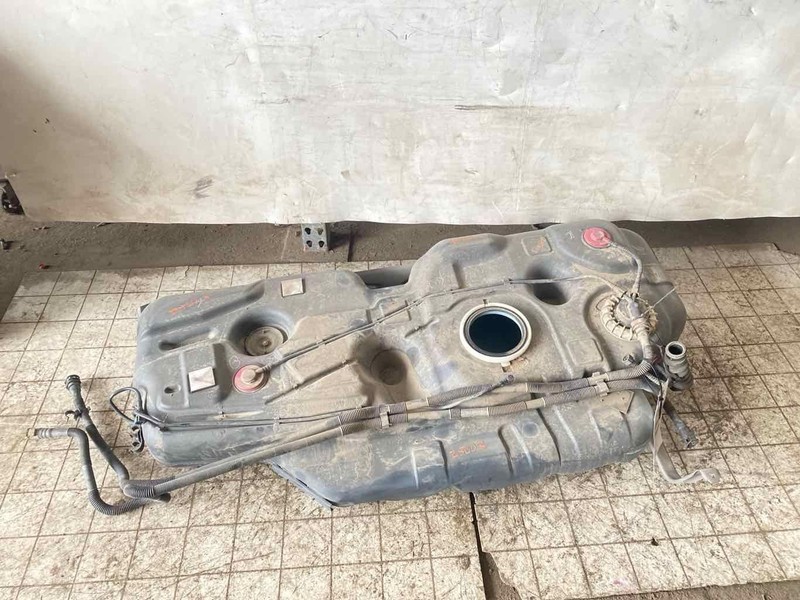Fuel Tank Assembly TOYOTA SIENNA 11 12 13 14 15 16