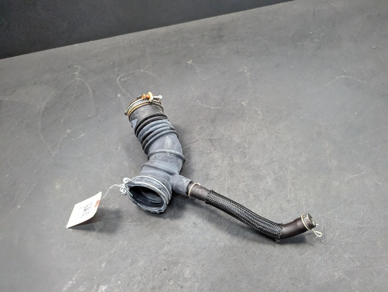 Air Cleaner Air Hose 2021 Toyota C-HR 17880-0T450 2018 2019 2020 2022