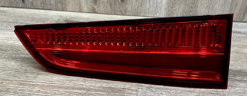 2016-2018 Honda Pilot LH TAIL LIGHT ASSY OEM PART# 34155-TG7-A010