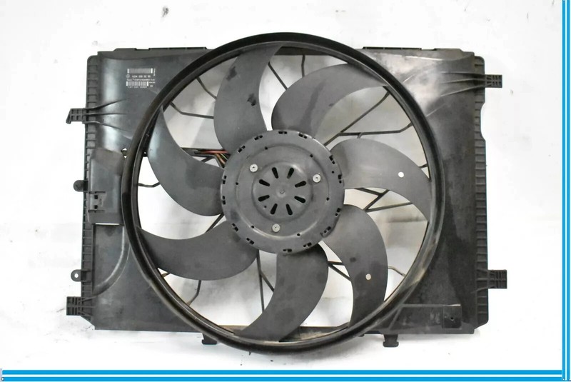 08-18 Mercedes E350 C300 GLK350 Engine Radiator Cooling Fan Motor 2045000293 OEM