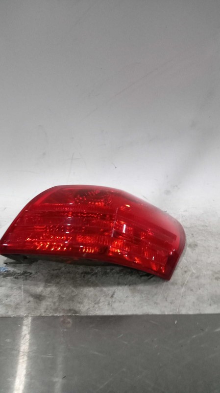 2012 Nissan Rogue Right Tail Light Assembly Grey Used 123k Miles OEM 509711