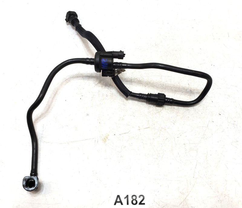 ✅ 10-15 OEM Jaguar XJ Purge Solenoid Vent Valve Hose Pipe Line
