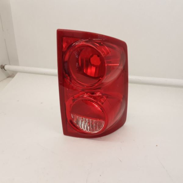 05-11 Dodge Dakota Passenger Right Tail Light taillight 2005-2011