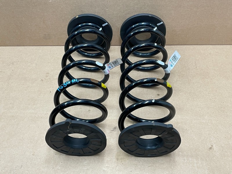 2025 25 Kia K4 Rear Left & Rear Right Shock Coil Spring Set Pair FWD 1639 OEM