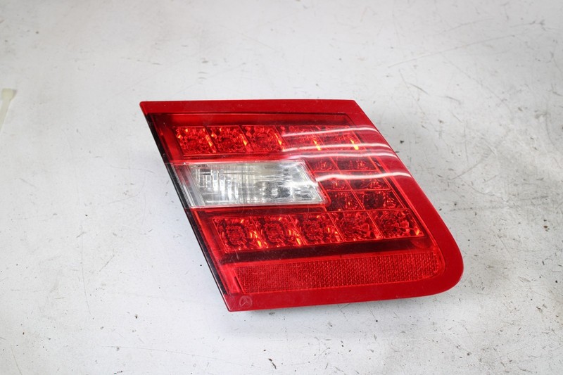 2010‑2013 Mercedes E350 E550 W207 Right Inner Tail Light A2078200364 OEM Used