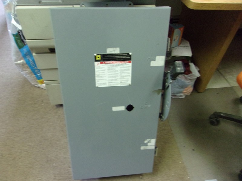 Square D DTU663AWK 6-Pole Double Throw Enclosed Transfer Switch 100A