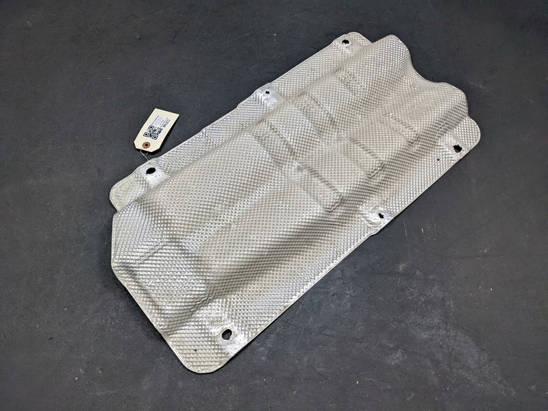 Front Exhaust Heat Shield 2017 Chevrolet Trax 25997287 / 16081135 2015-2020 2021