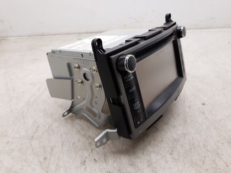 Radio And Receiver 6.1" Display Face ID 57042 Fits 13-14 VENZA 86140-0T010