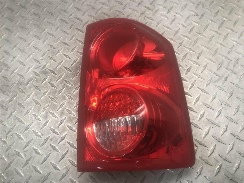 05-11 DODGE DAKOTA PASSENGER REAR TAIL LIGHT OEM 166-02172R