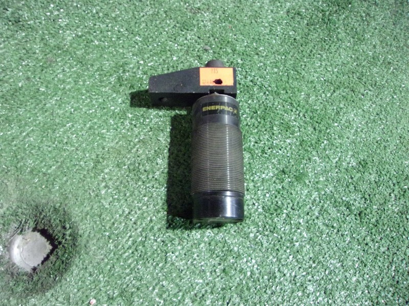 Enerpac RWR-11 Swing Clamping Cylinder *FREE SHIPPING*