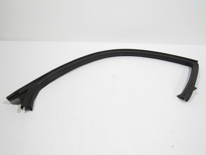 Ferrari 458 Italia 2011 Left Driver Door Seal Rubber Weather Strip 09-15 |:Y
