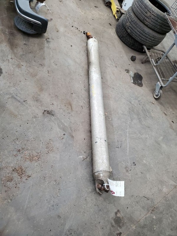 Rear Drive Shaft 4WD 143.5" Wb Automatic Fits 99-04 SIERRA 2500 PICKUP 298775