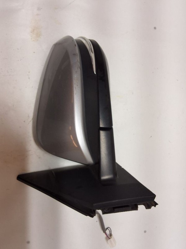 2016-2018 Toyota RAV4 Driver Side View Mirror Heated w/o Blind Spot Alert