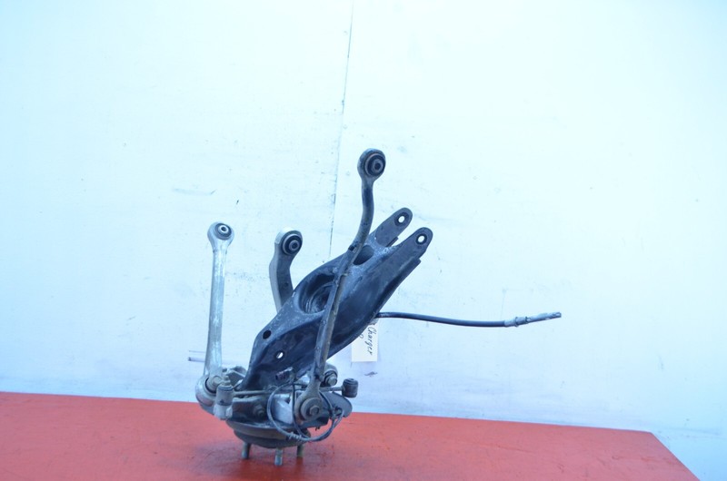 06-10 DODGE CHARGER 5.7L RWD REAR RIGHT SPINDLE KNUCKLE HUB BEARING W ARMS OEM