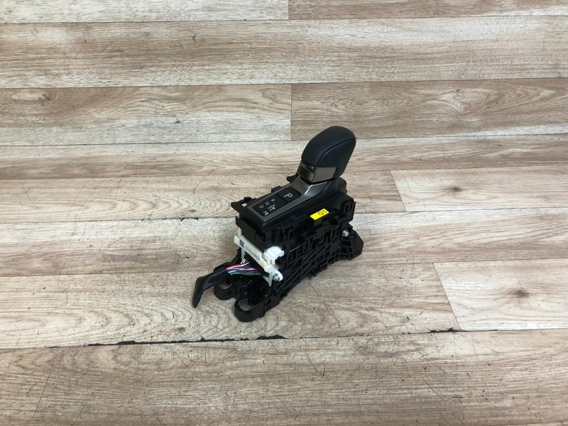 LEXUS OEM RX350 RX350H FRONT ELECTRIC AUTOMATIC GEAR SELECTOR SHIFTER 23-26