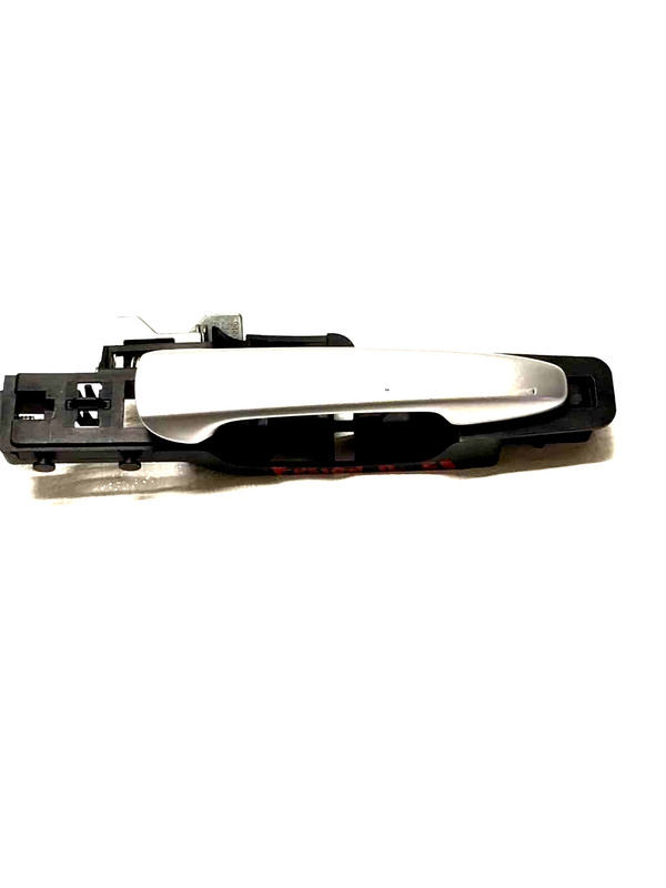 2012 Fusion Front RH PassengerOutside Door Handle Silver Lite Scratches