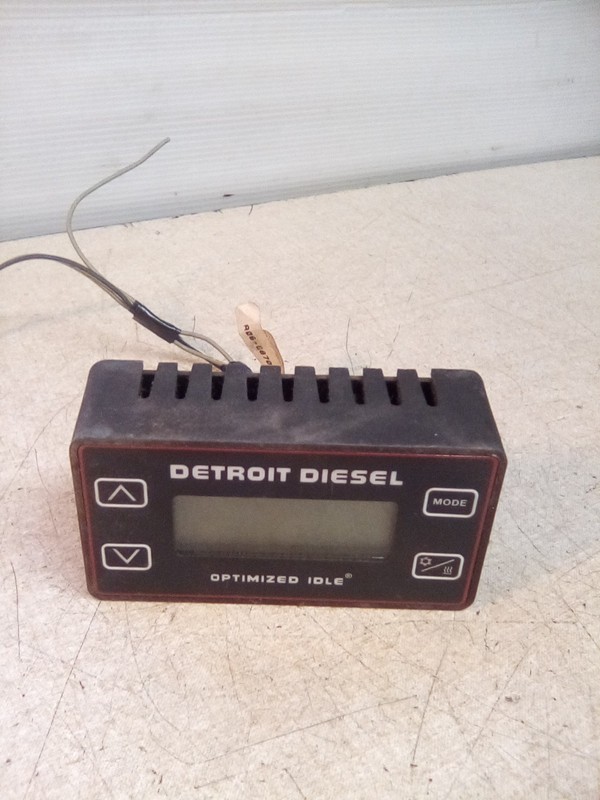 Freightliner Cascadia 2352430,57-04647C Detroit Diesel Optimized Idle W/Bracket