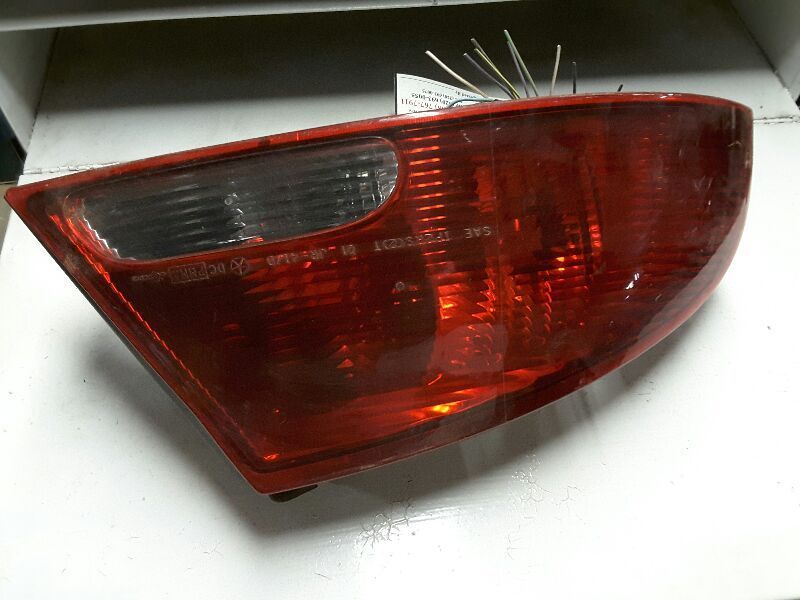 01 02 03 04 05 06 STRATUS L. TAIL LIGHT SDN 33864