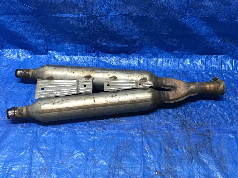 01-06 Lexus LS430 Center Exhaust Pipe OEM