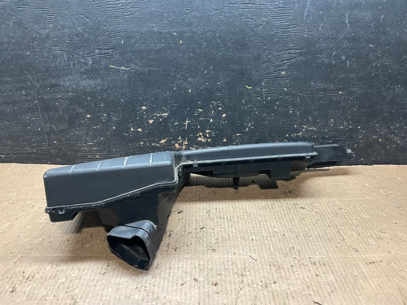 2009 to 2014 Nissan Murano Upper Air Intake Duct Y6610 DG