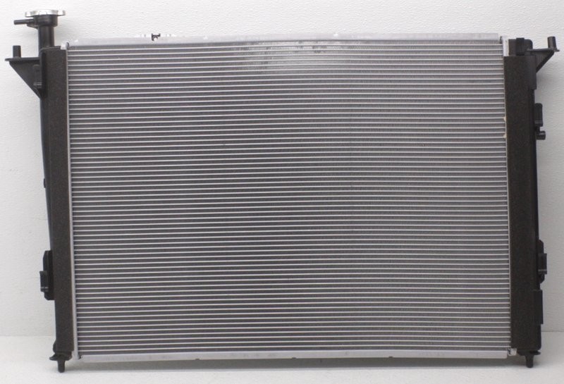 OEM Hyundai Santa Fe Radiator Ribs Bent 25310-2W800