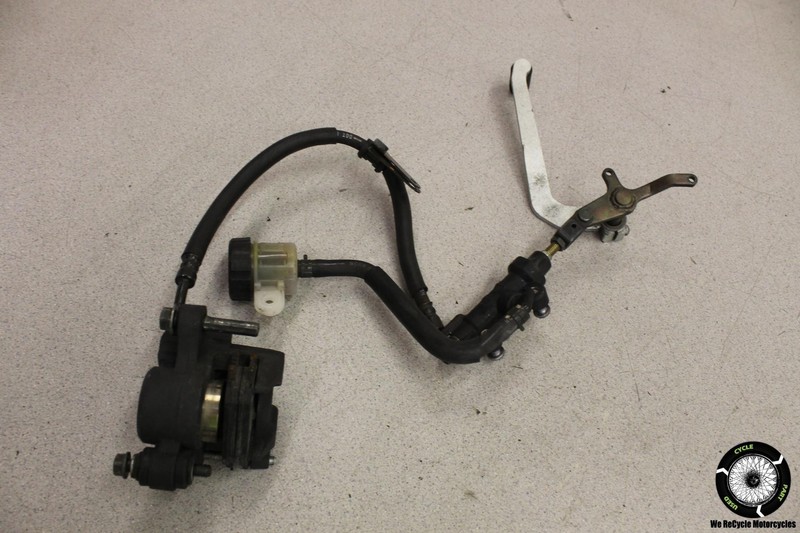 2007 Yamaha FZ6 REAR BRAKE CALIPER MASTER CYLINDER RESERVOIR ASSEMBLY FZ 6 07