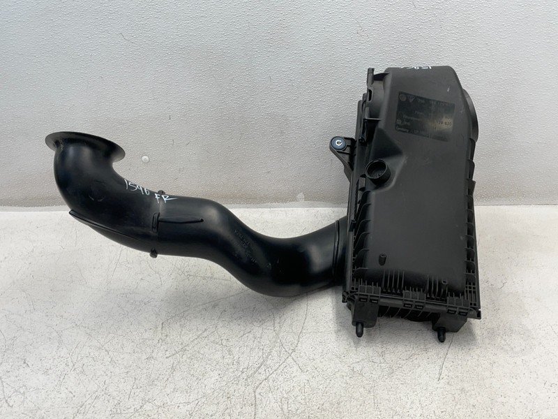 11-14 Porsche Cayenne S Front Right Air Intake Cleaner Filter Box 4.8L 1596 OEM