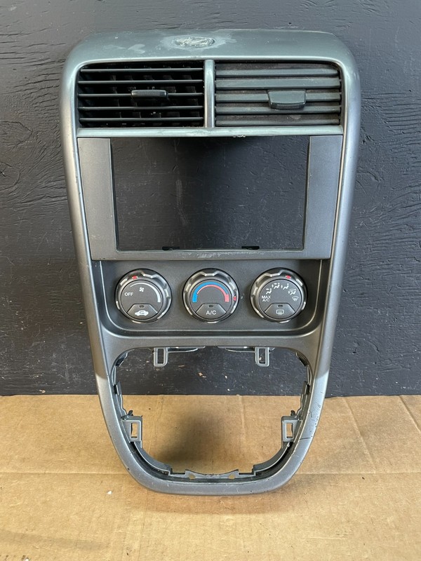 2003 to 2008Honda Element Radio Climate Control Shifter Bezel OEM ac5231 DG