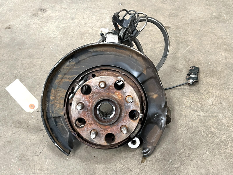 ⭐2010-2020 LEXUS IS250 IS350 F-SPORT REAR LEFT SPINDLE KNUCKLE HUB OEM LOT2731