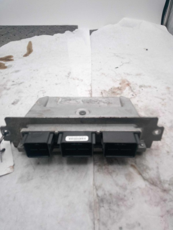 2015 Lincoln MKS Engine Control Module ECM 3.7L OEM Used 108K Miles