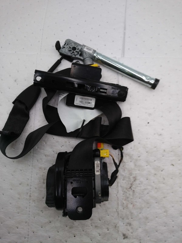 2015 Ford Focus OEM Grey Seat Belt, Passenger Side, 24K Miles, DM5Z54611B08DB