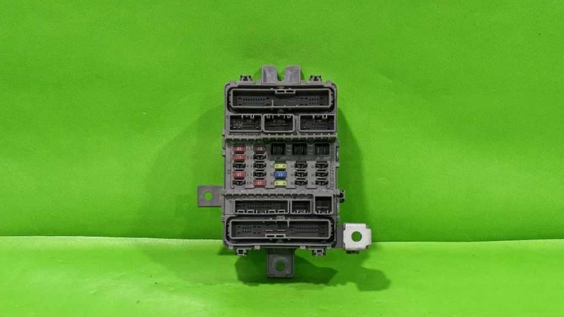 08-12 ACCORD INTERIOR FUSE RELAY BOX OEM 4592-12