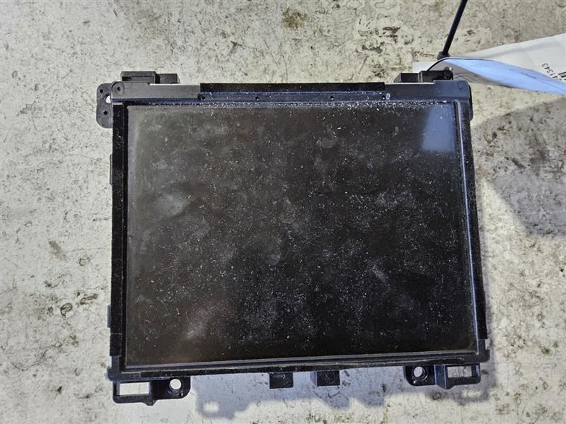 2015 Chrysler 300 Radio Display And Receiver 8.4" Touch Screen 68206388AH