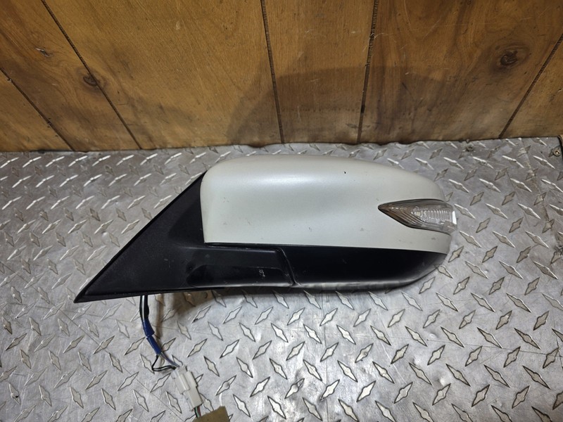 2013-2018 Nissan Altima Driver Left Side Mirror Turn Signal Oem Tested