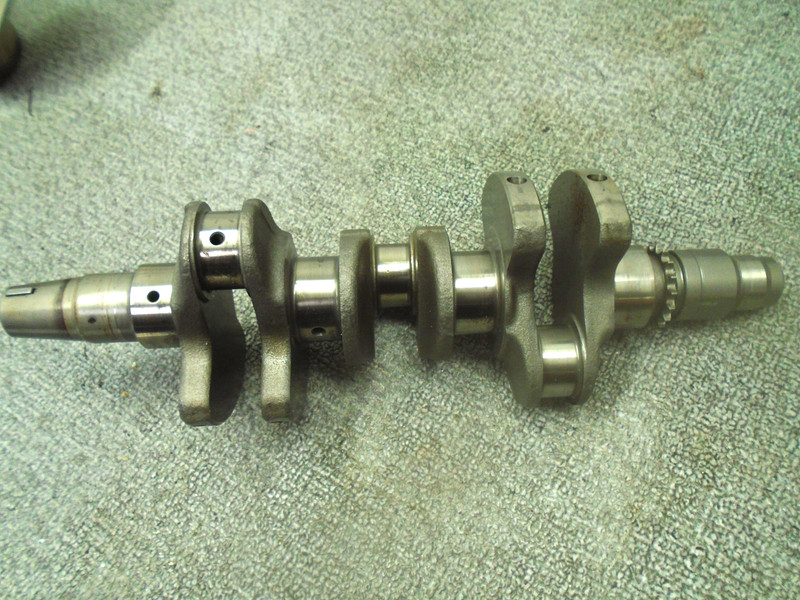 Suzuki Crankshaft 12220-88L00 2010 & Later Outboard Motor DF40 50 60 Hp