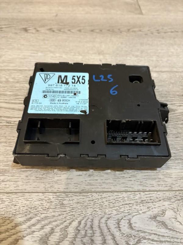 2005-2012 PORSCHE 911 - Immobilizer / Theft Locking Control Module 99761817212