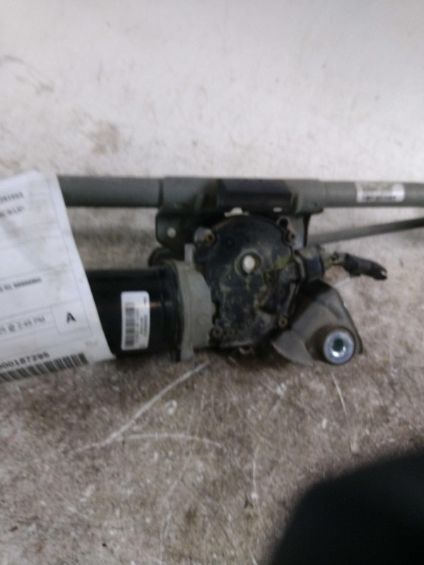 2015 Chevrolet Silverado 1500 Wiper Motor OEM 23167072 145K Miles Blue