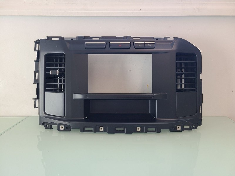 Radio Bezel Assembly Fits 2023 F250SD 587114